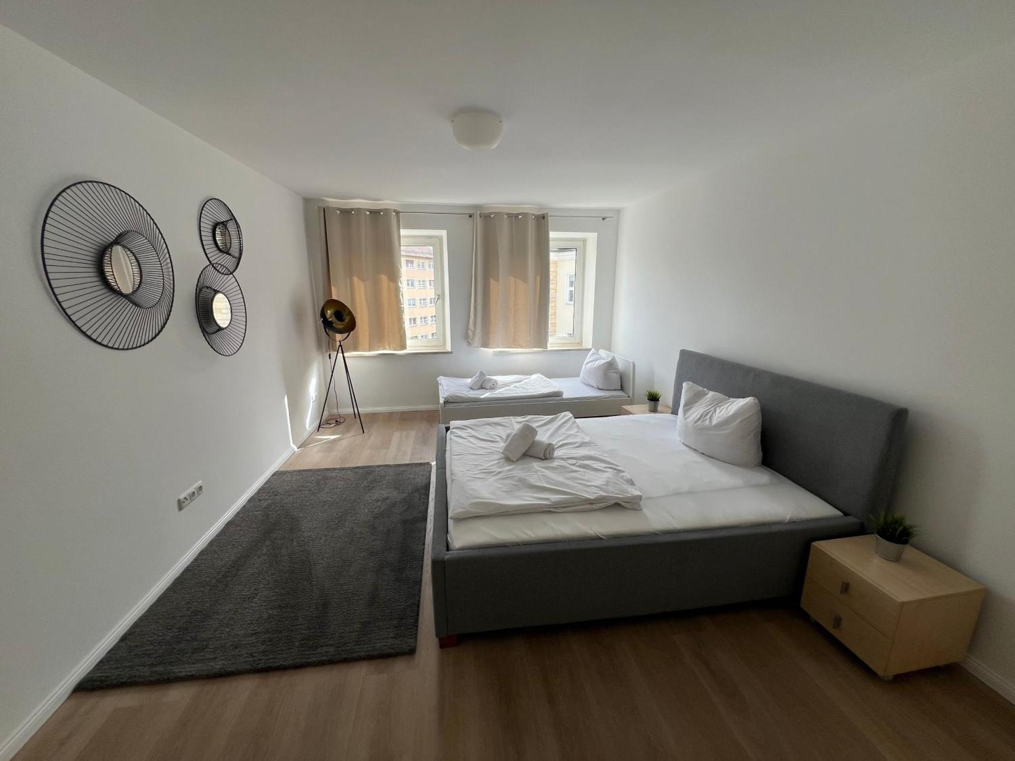 Zentrale Apartments In ไบรอยท์ ภายนอก รูปภาพ