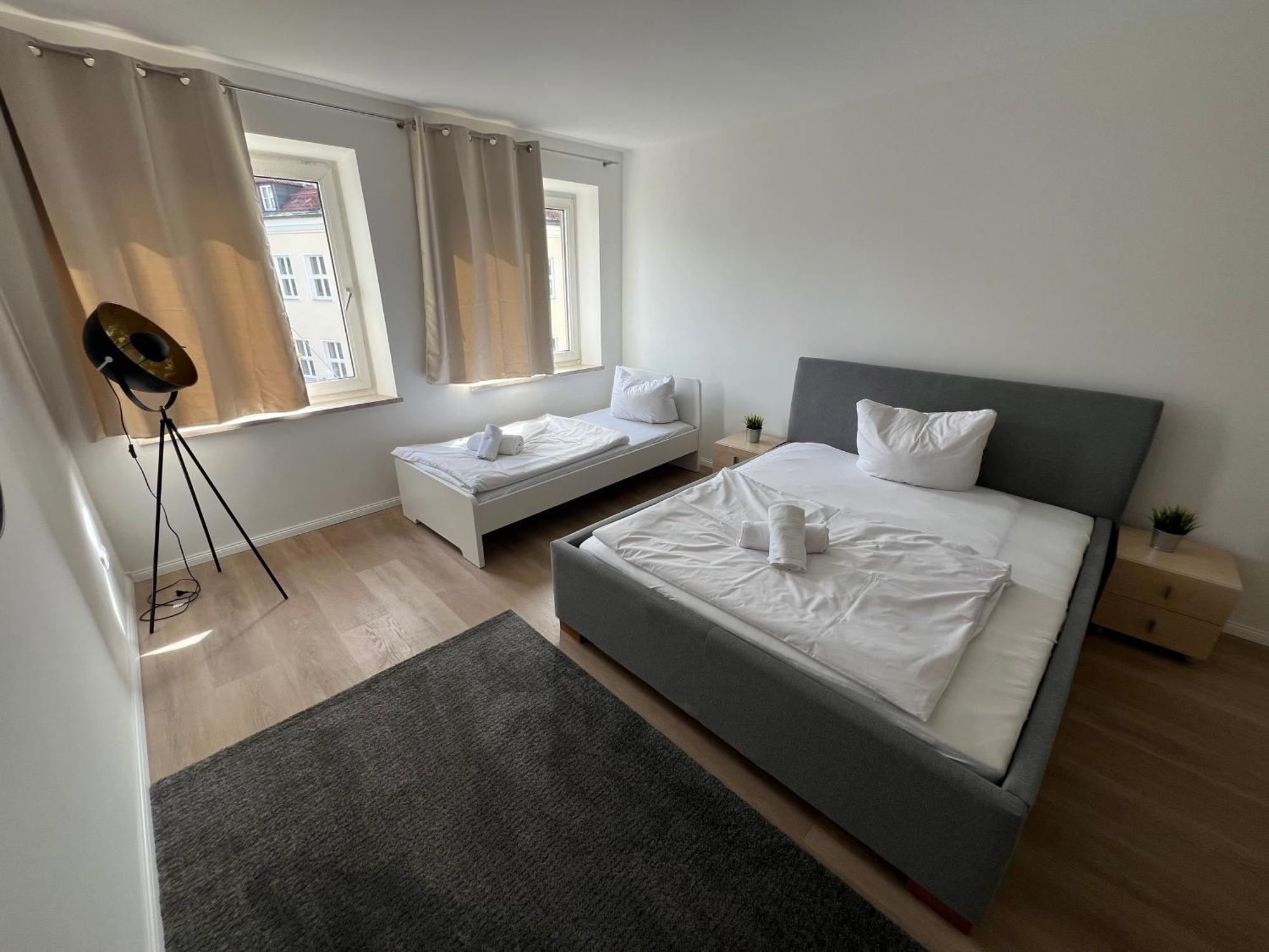 Zentrale Apartments In ไบรอยท์ ภายนอก รูปภาพ