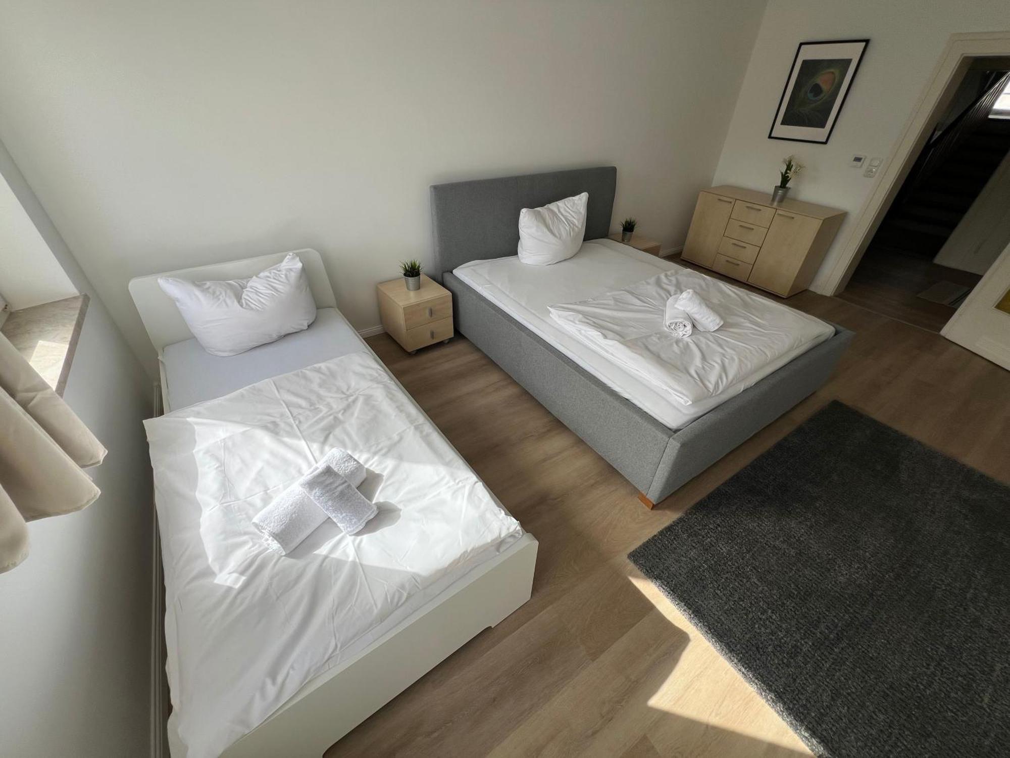 Zentrale Apartments In ไบรอยท์ ภายนอก รูปภาพ